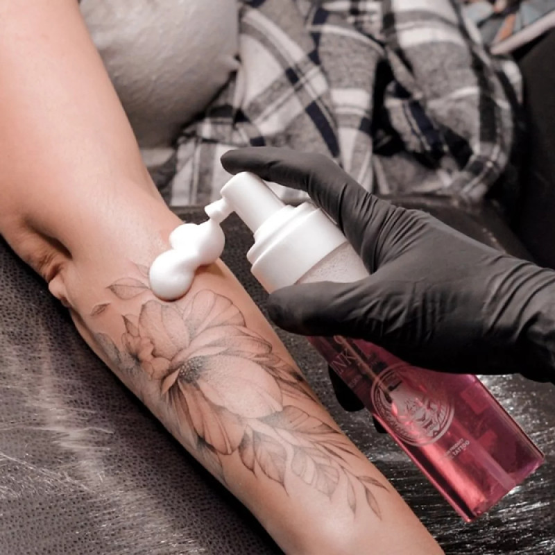 Mousse Nettoyante | CB2 Pink par Aloe Tattoo